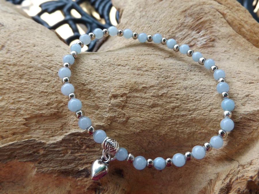Aquamarine and silver heart charm stretch bracelet
