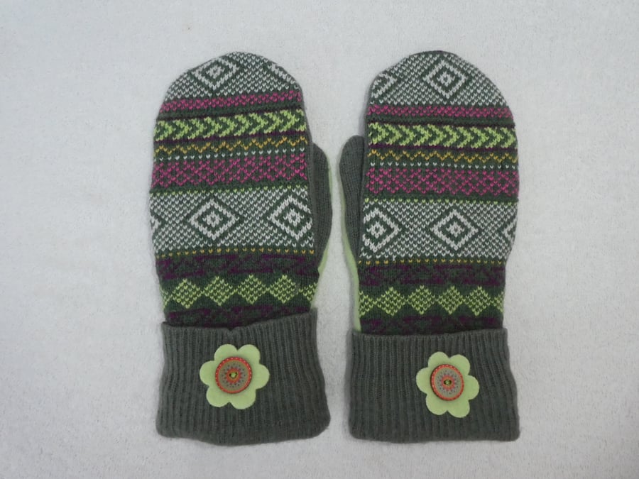 Mittens Created from Up-cycled Wool Jumpers.Fully Lined. Fair Isle. Green Thumb