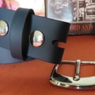 1.5" real leather belt in Nave this comes with a pin buckle which you can change