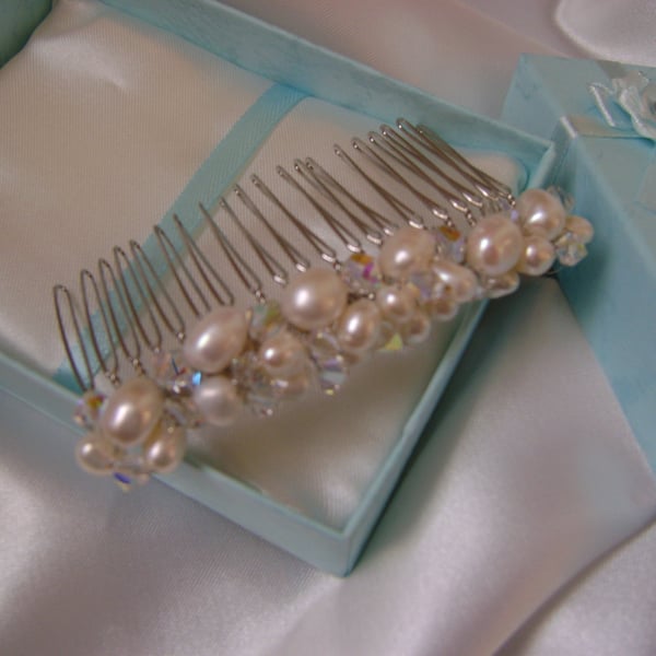 Caprice - Freshwater Pearl & Crystal Comb
