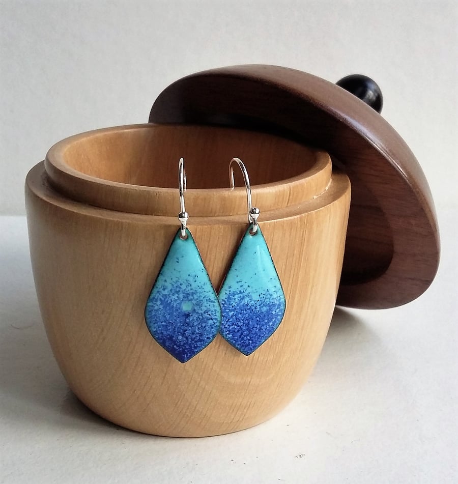 Blue pointed teardrop earrings in enamelled copper 179