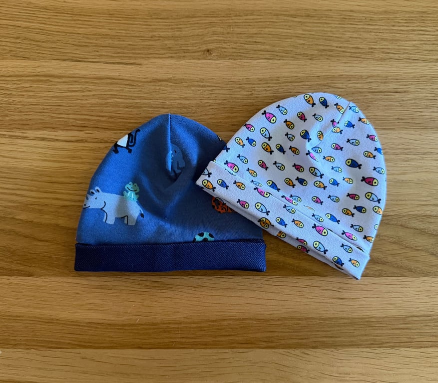 Newborn Baby Hats, Beanie hats. 2 PK. Ideal for the newborn baby 0-3mths - BE10