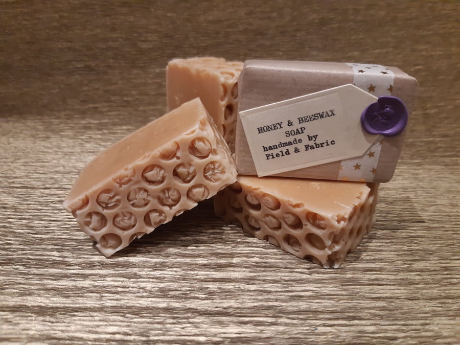 Honey & Beeswax Soap - no artificial colours, SLS and paraben free 80g