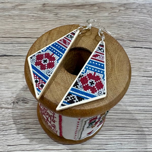 Upcycled wood earrings - cross stitch 