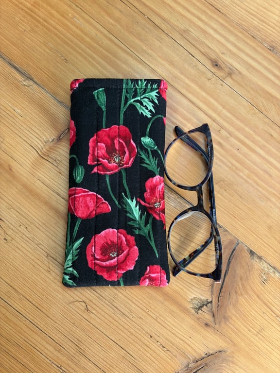 Poppy Print Quilted Fabric Glasses Case
