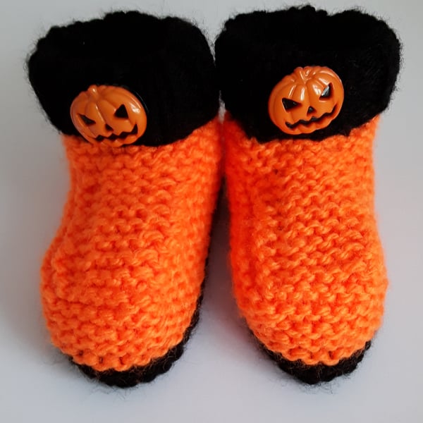 Halloween pumpkin knitted baby booties, premature newborn reborn 