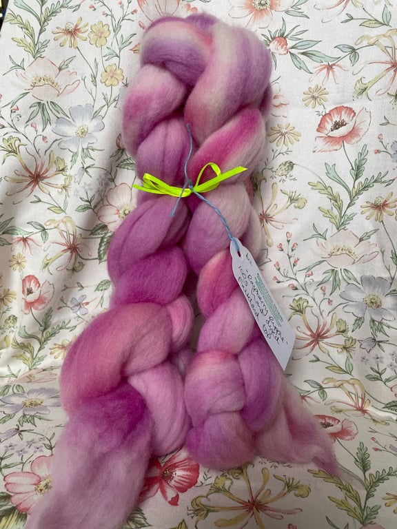 Dyed wool tops roving for spinning - 100g