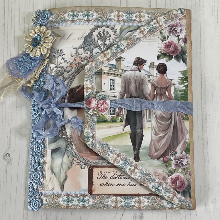 Library - Folding Folio Pride  & Prejudice by Carolee Crafts  PB11 - 0004