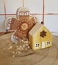 Hand crafted little wooden house - Image 7