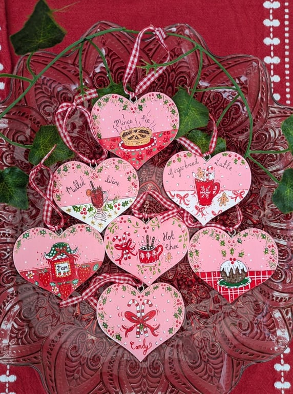 Hand-painted Mini Christmas Food and drink wooden hearts 7.6cm x 6.5cm 