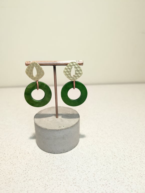 Upcycled necklace earrings - green wood