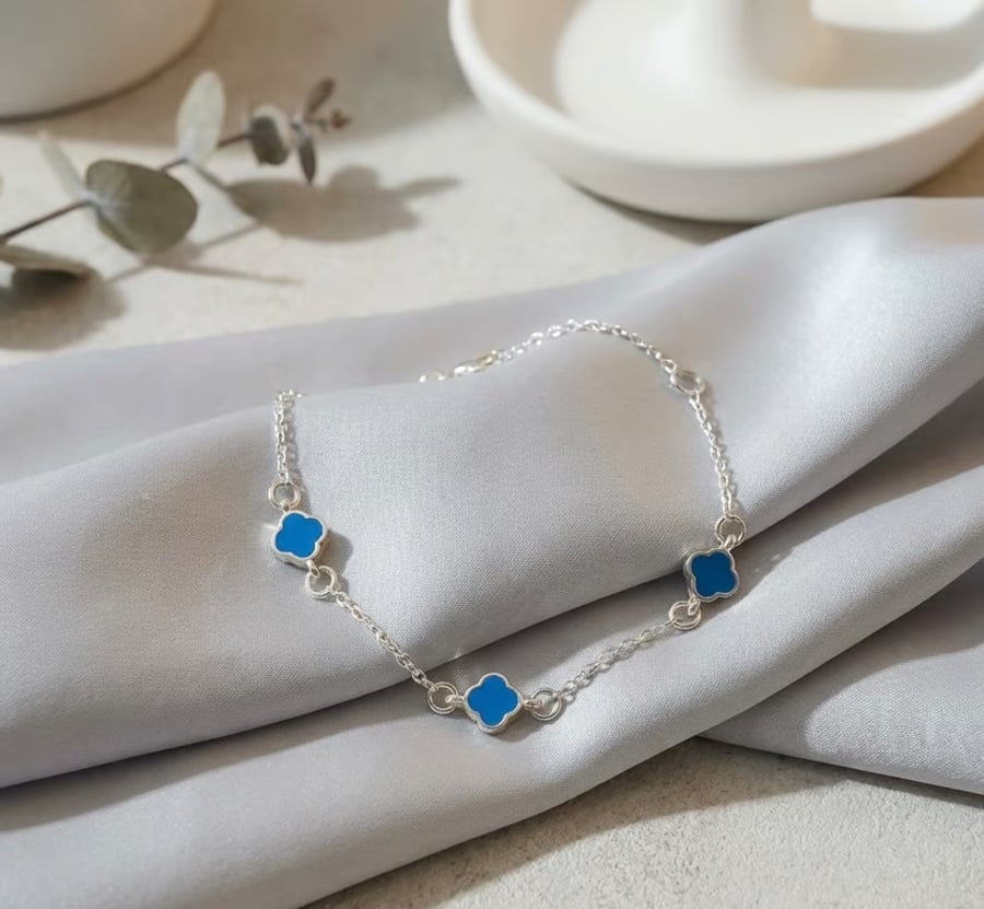 Minimalist Sterling Silver Clover Charm Bracelet