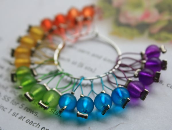 Loop stitch markers frosted glass set of 20