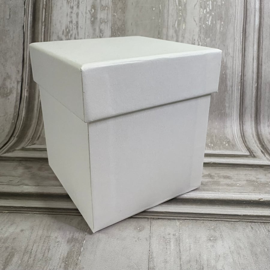 White Boxes set of 5
