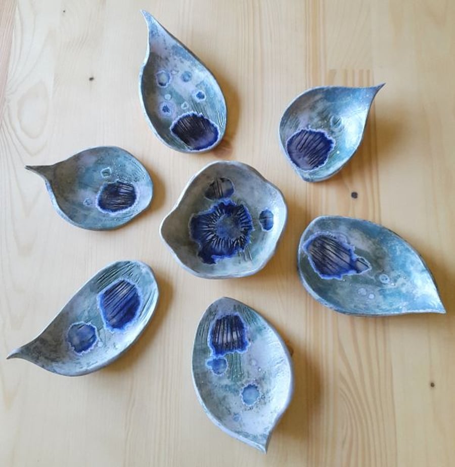 Set of 7 Peacock Petal Ceramic Dishes