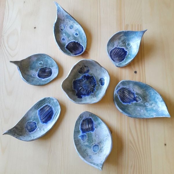 Set of 7 Peacock Petal Ceramic Dishes