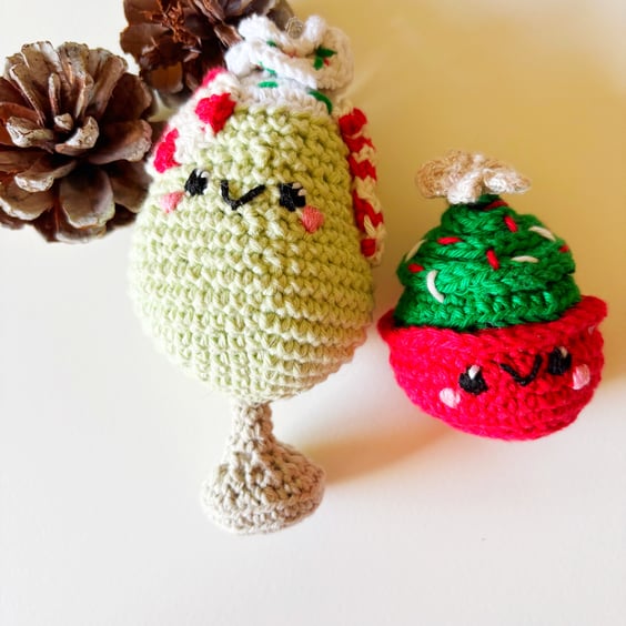 Festive Shake and cupcake 