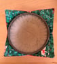  Christmas Animals Quilted Fabric Reversible Bowl Cosy - Image 2