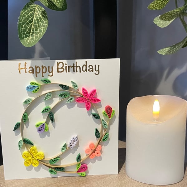 Stunning handmade quilled wreath card