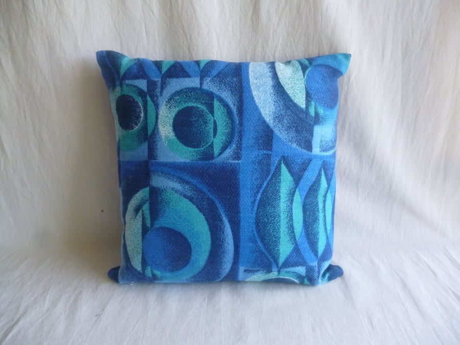 1960s vintage barkcloth cushion cover