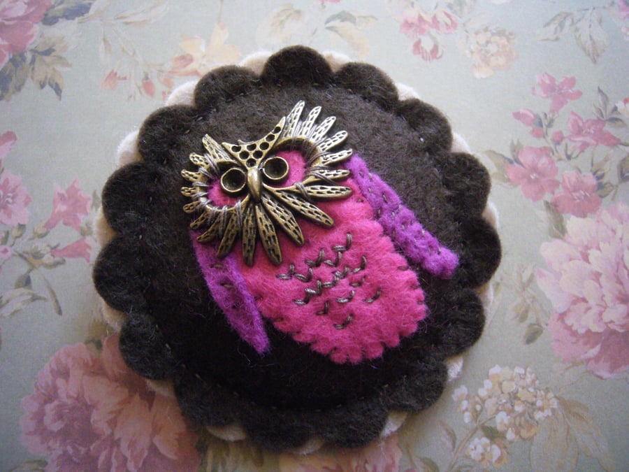 Wholesale Mr Pink Owl Brooch