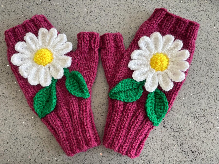 Hand Knitted Dark Pink Gloves With Large Crochet Daisies And Green Leaves (J142)