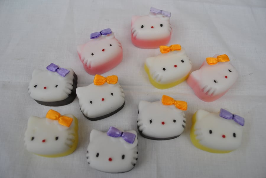 hello kitty soap bars x 2