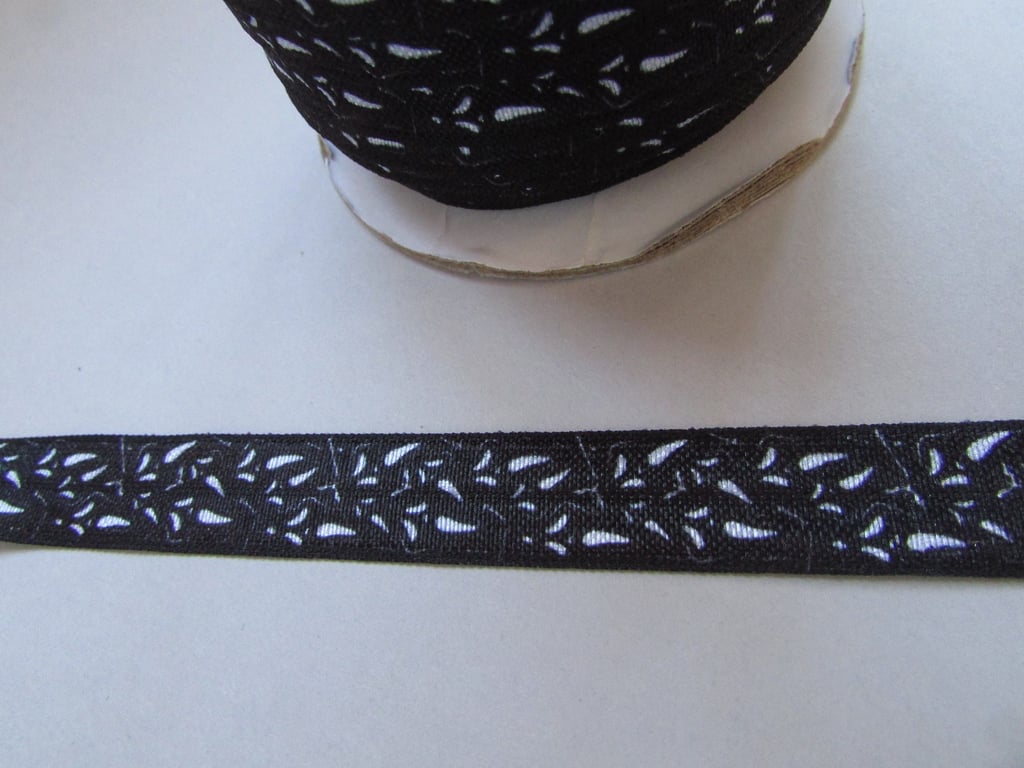 Ghost Skull Fold Over Elastic x 1 metre