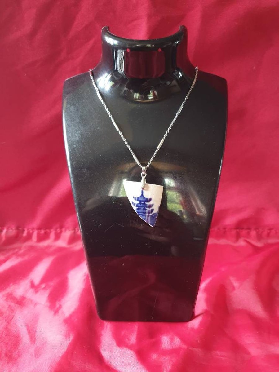 Willow Pattern Pagoda Pendant