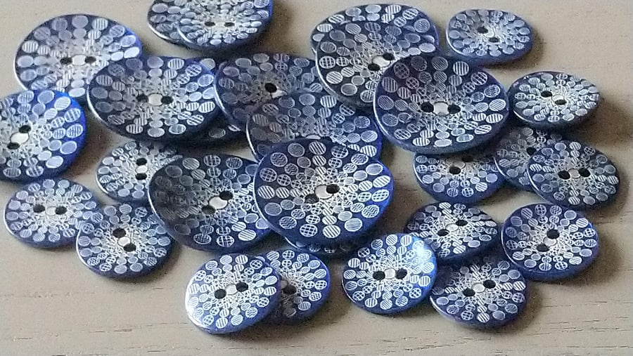 Blue Patterned Shell Buttons, 15mm and 23mm, Choice of Pack Sizes