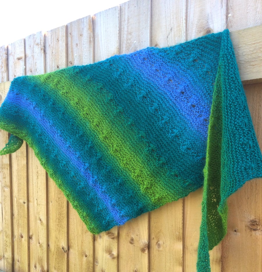 Flower Catcher Shawl knitting pattern