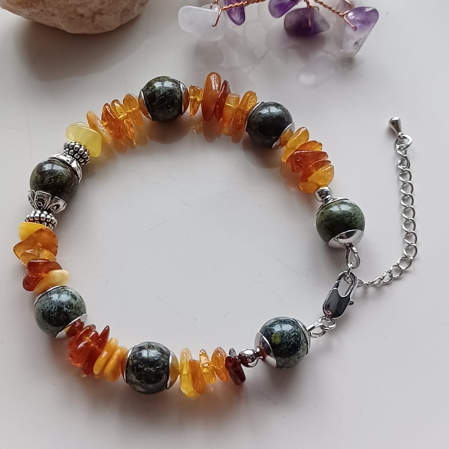 Green Jade and Amber beaded bracelet with adjustable chain, handmade bracelet