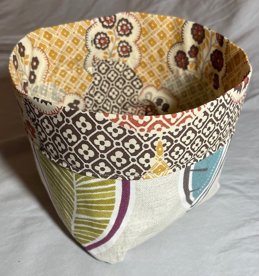 Fabric storage tub