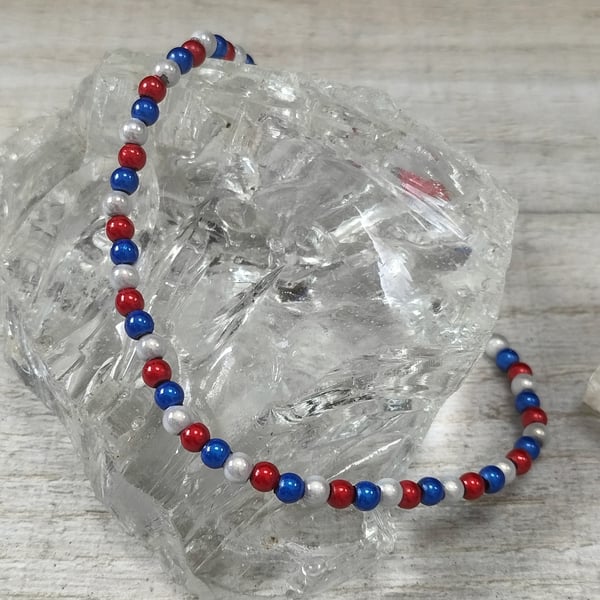AL80 Red, white and blue miracle bead anklet