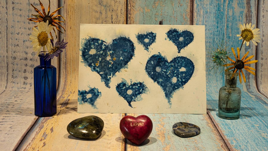 Six Pretty Daisy Hearts – Original Cyanotype Card (Card03)