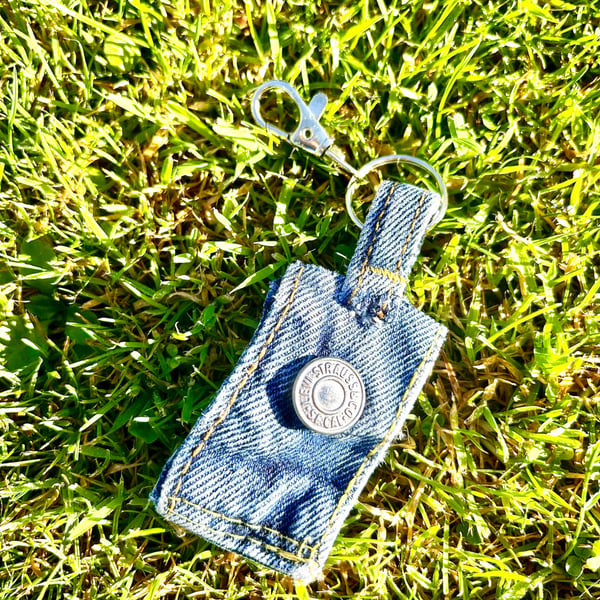 Levi's denim jeans button keyring
