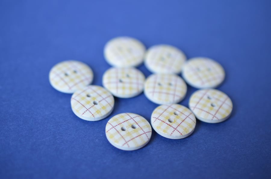 15mm Wooden Tartan Plaid Buttons Yellow, White & Red 10pk Checked Check (SCK10)