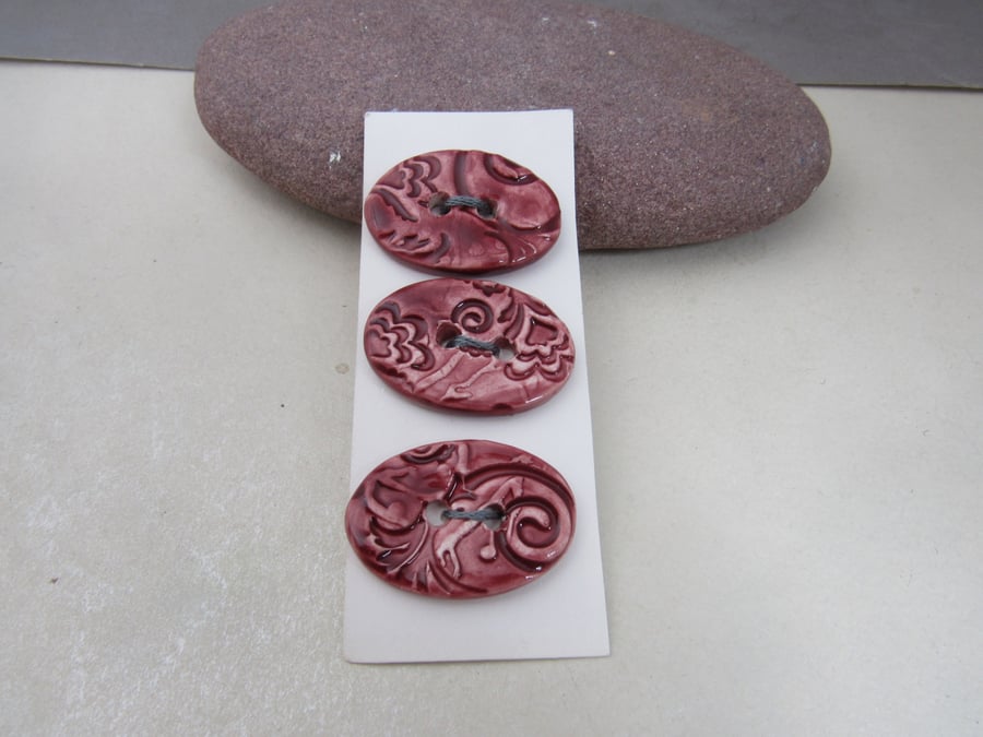 3 Medium Oval Rose Red Brocade Pattern Ceramic Buttons