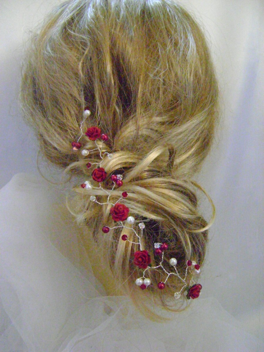 Lil Red Rose Hairvine