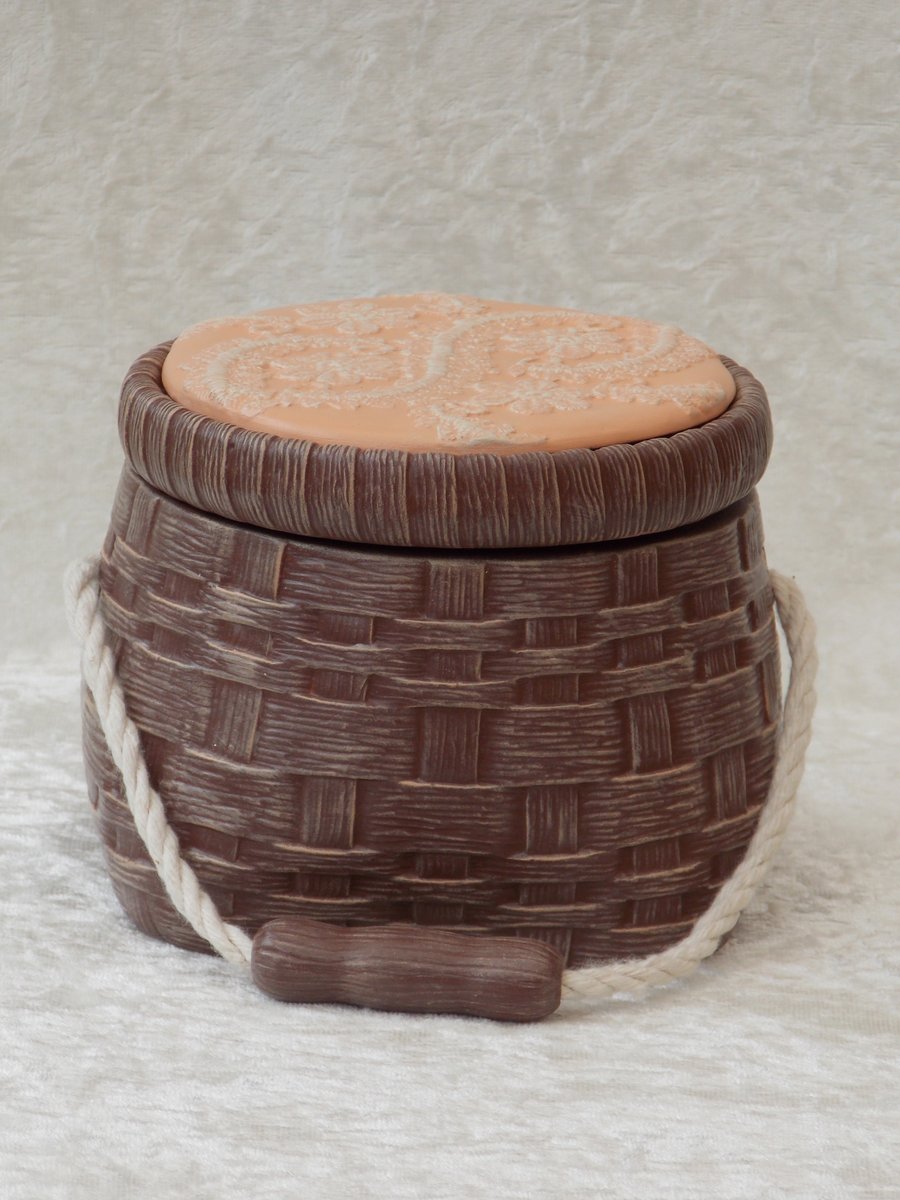 Hand Painted Ceramic Round Brown Peach White Sewing Woven Basket Container Case.