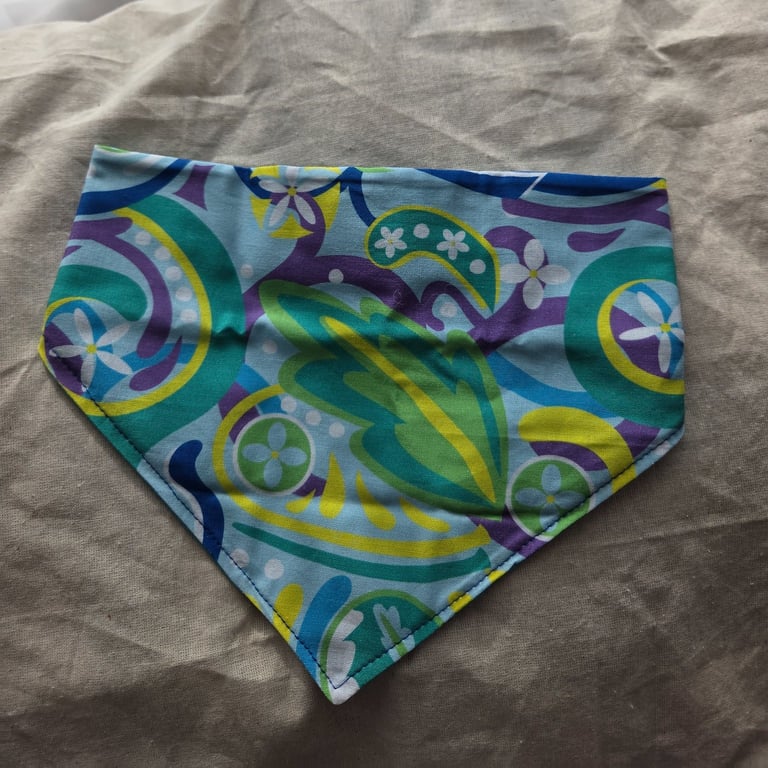 Elasticated slip-on Dog Bandana - Size L-XL