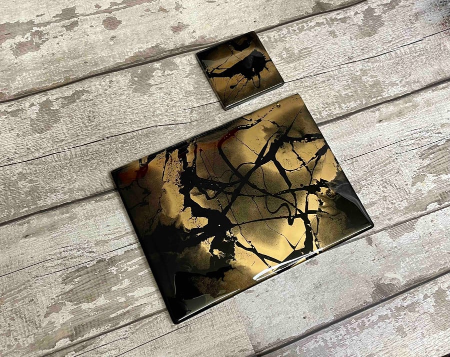Set of 10 Black Placemats and Drinks Coasters Gold Resin Art Metallic Decor