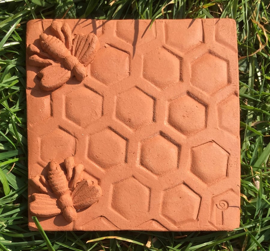 Terracotta Bee Hive Tile