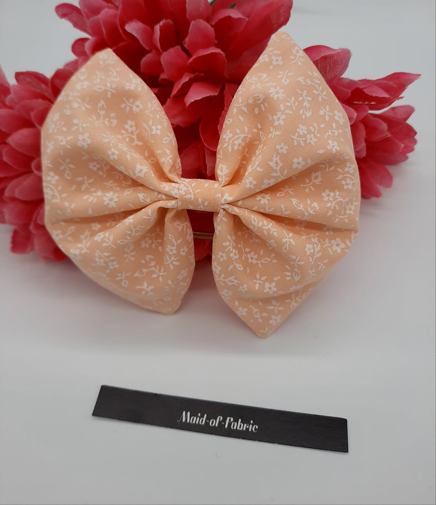 Hair bow bobble,  peach floral,  3 for 2 offer. 