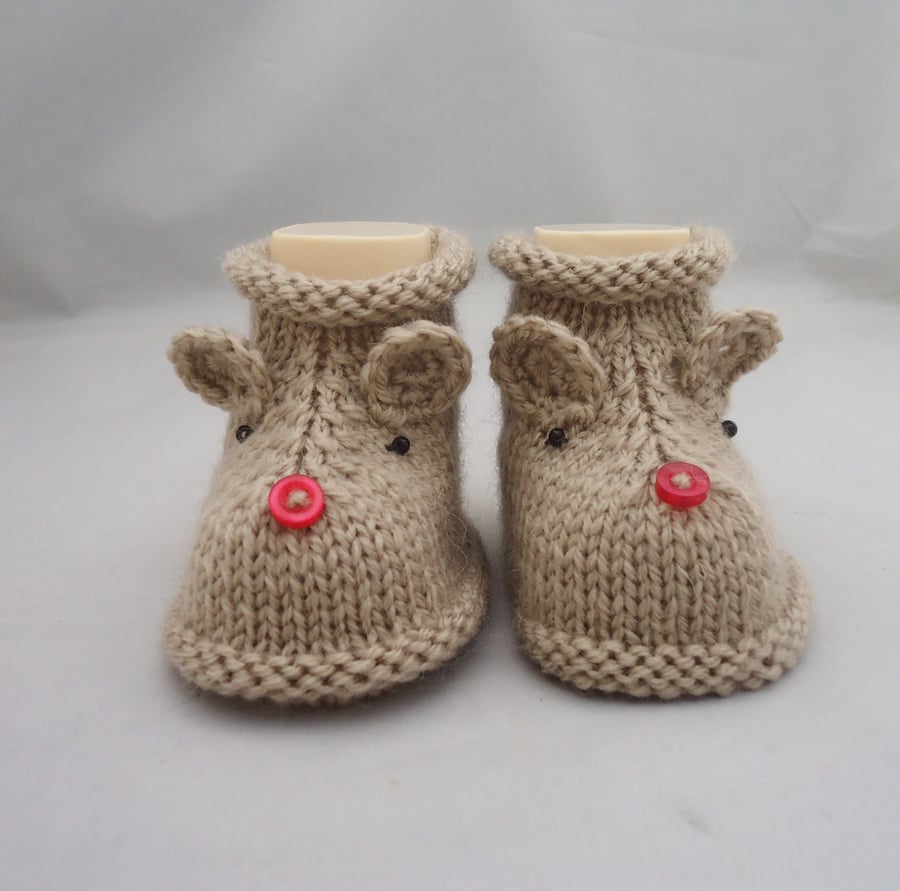 Cute Mouse Booties, Mouse Booties in Beige, Hand Knit Baby Booties