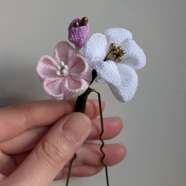 Handmade Tsumami Zaiku Flower Hair Pin Japanese Kanzashi