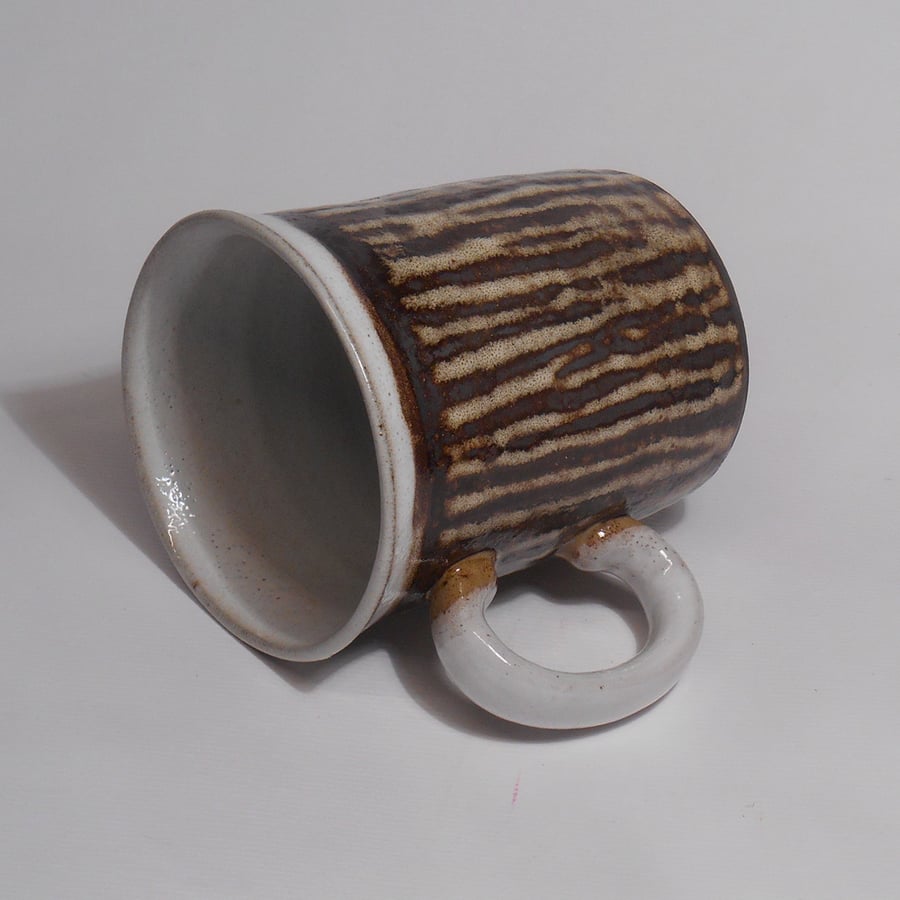 Mug Stoneware Ceramic striped.