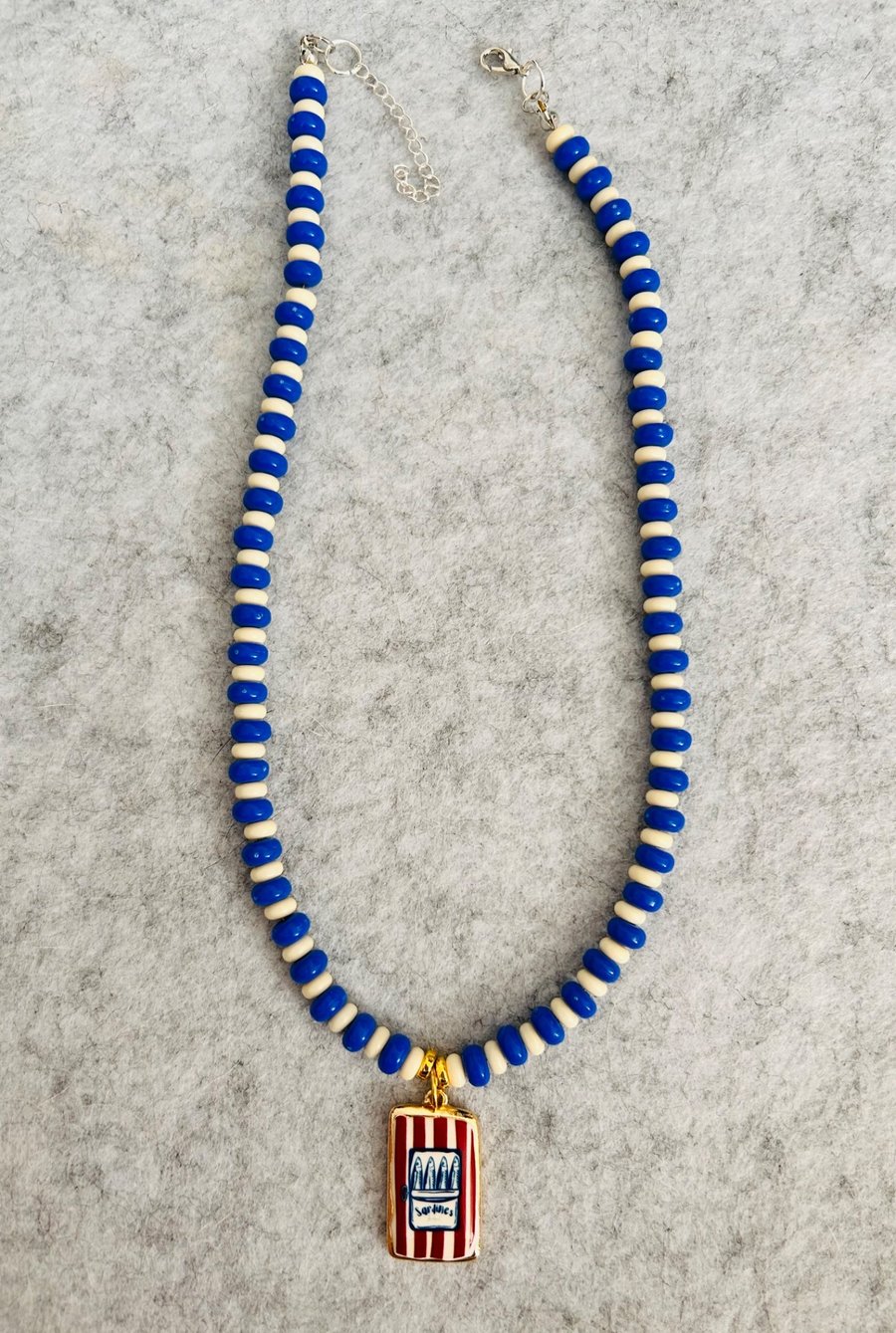 Blue and White Necklace with matching pendant 