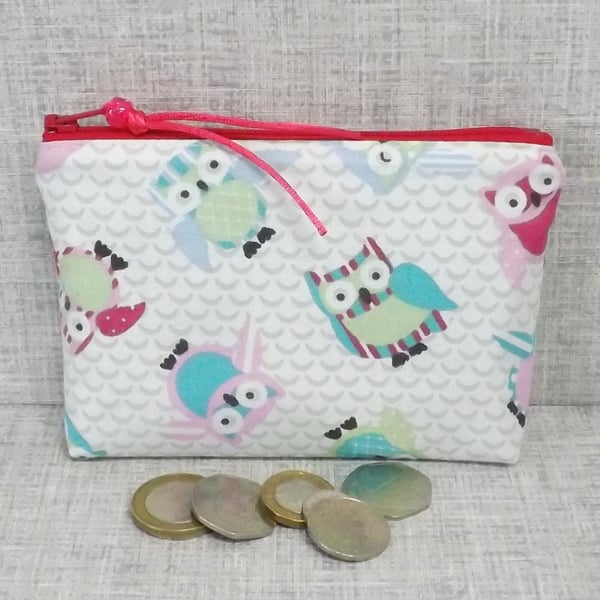Coin purse, make up bag , owls. 