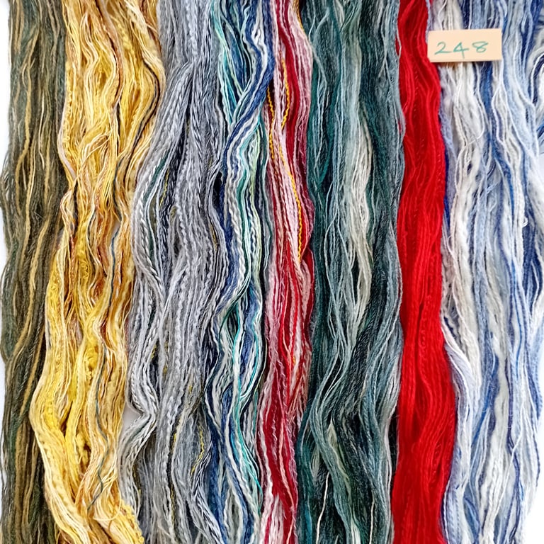 Weaving yarns, thrums and fibres, textured creative threads